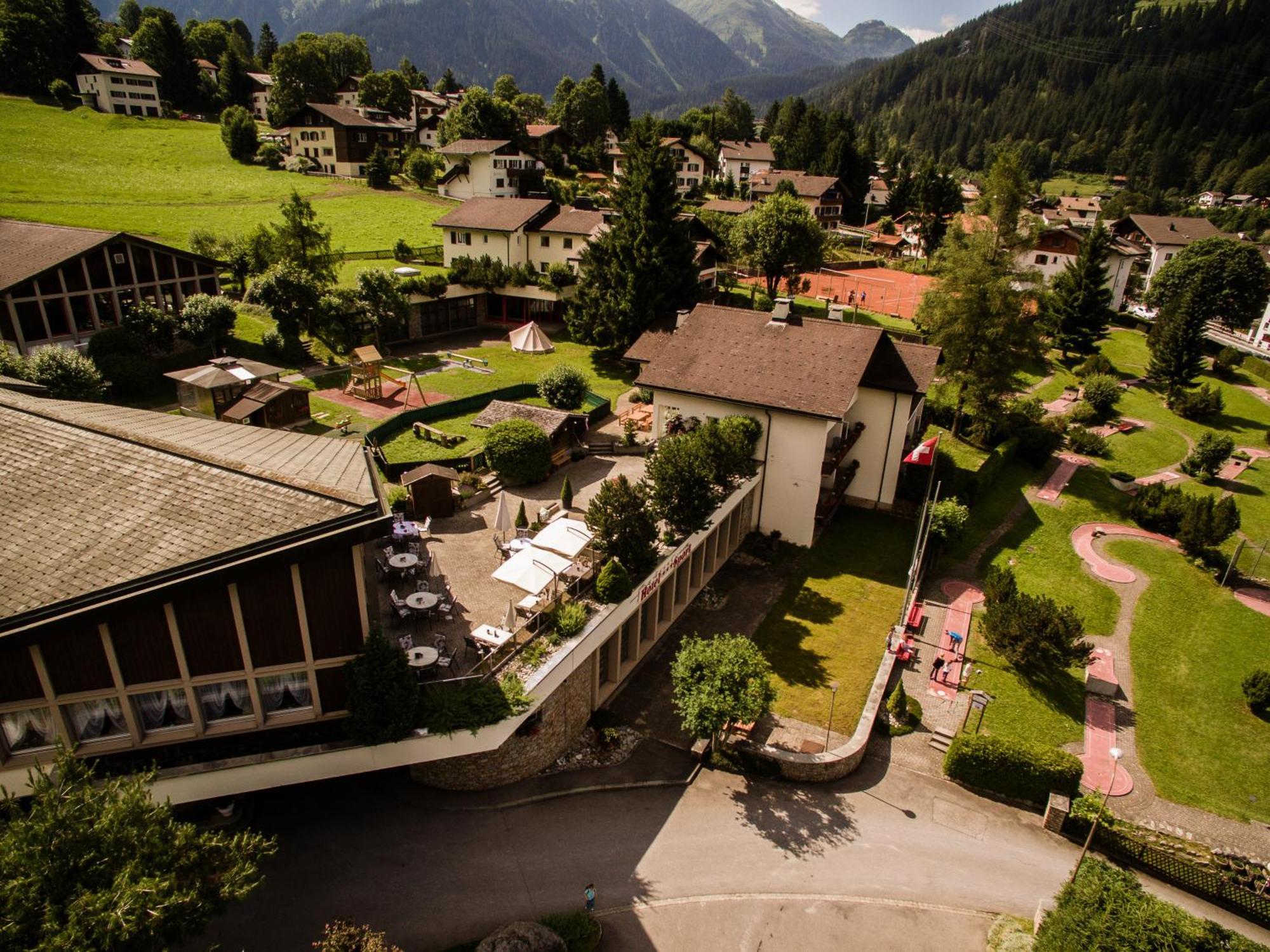 Hotel Sport Клостерс Экстерьер фото